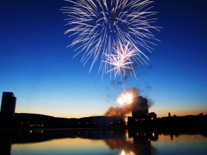 1024x768 Fireworks Desktop Pc And Mac Wallpaper