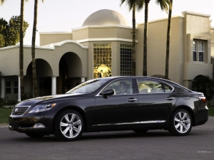 Lexus Ls600h L 1024 X 768 Wallpaper